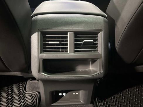 Certified 2023 Volkswagen Atlas Cross Sport SEL image 23