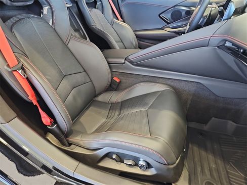 Certified 2024 Chevrolet Corvette Stingray Premium Cpe image 13