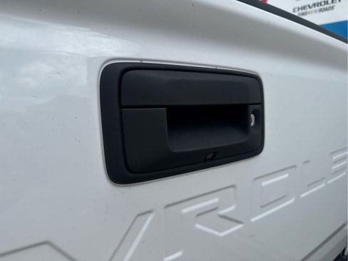 Used 2021 Chevrolet Colorado LT w/ Safety Package RWD image 20