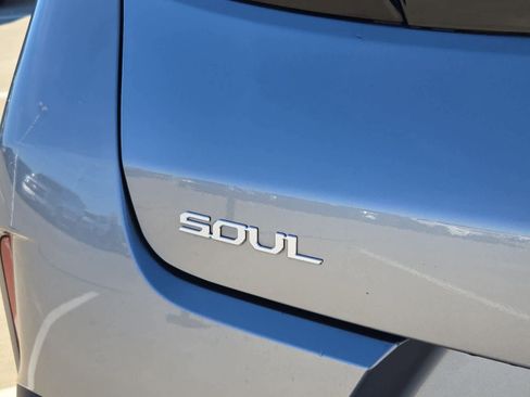 Certified 2024 Kia Soul LX w/ Option Group 015 image 11