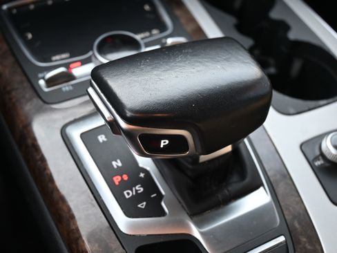 Used 2018 Audi Q7 2.0T Premium Plus image 26