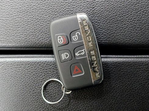 Used 2018 Land Rover Range Rover Velar S image 38