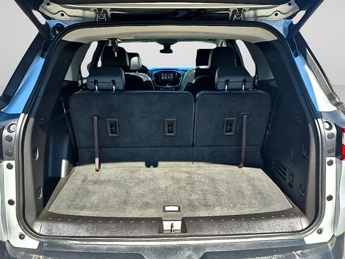 Used 2019 Chevrolet Traverse LT w/ LT Premium Package AWD/4WD image 7