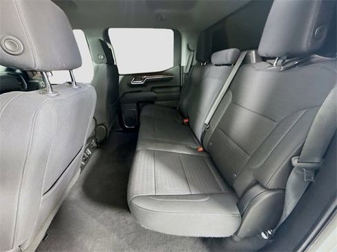 Used 2022 Chevrolet Silverado 1500 LT w/ Z71 Off-Road Package image 24