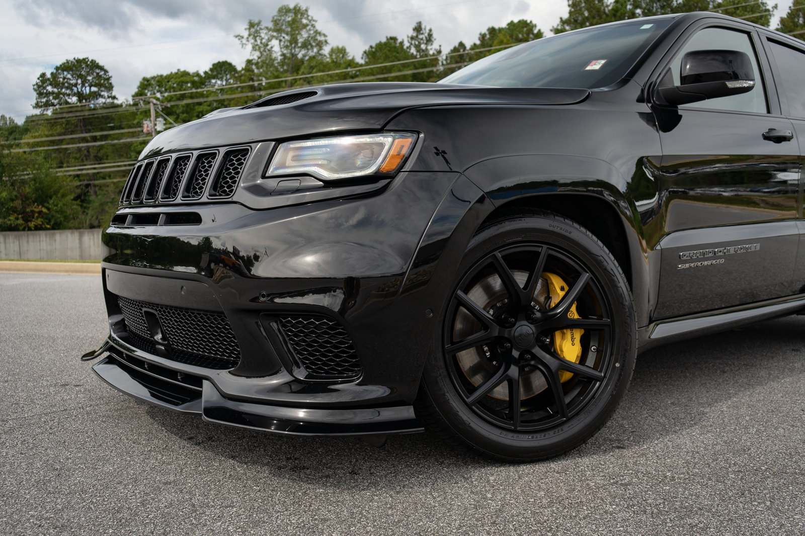 Used 2018 Jeep Grand Cherokee Trackhawk AWD/4WD image 6