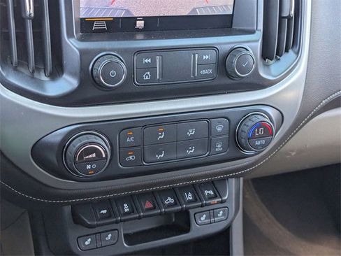 Used 2019 GMC Canyon SLT w/ Driver Alert Package image 28