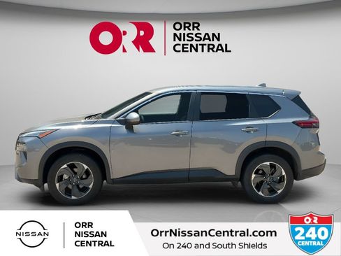 Used 2024 Nissan Rogue SV AWD/4WD image 8