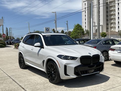 Used 2024 BMW X5 sDrive40i w/ M Sport Package RWD image 1