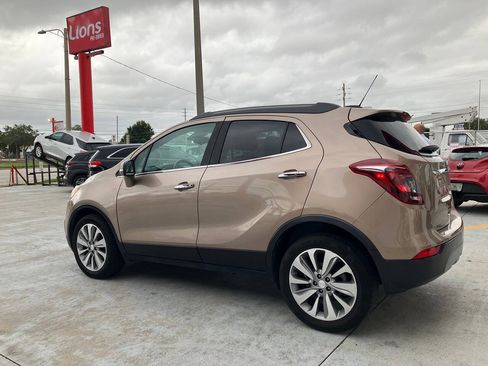 Used 2019 Buick Encore Preferred FWD image 2
