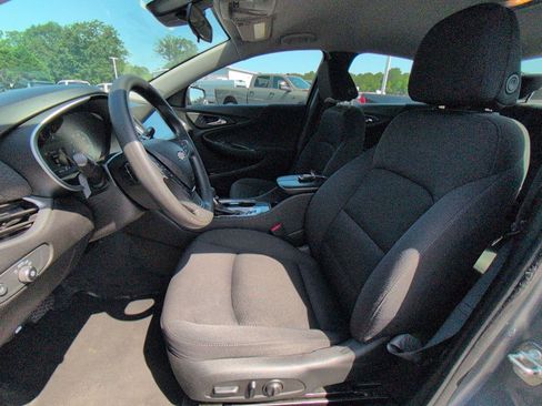 Used 2023 Chevrolet Malibu LT FWD image 17