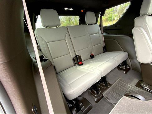 Used 2024 Chevrolet Tahoe LT w/ LT Signature Package image 25