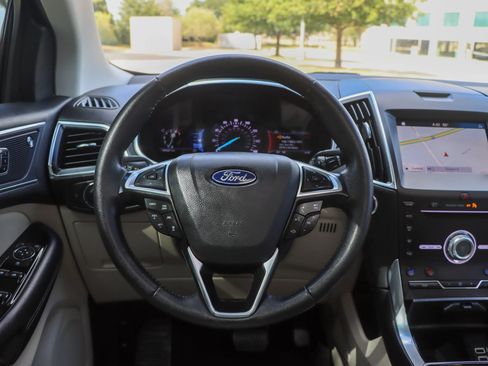 Used 2019 Ford Edge Titanium w/ Equipment Group 301A FWD image 28