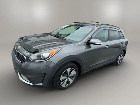 Used 2017 Kia Niro EX FWD image 6