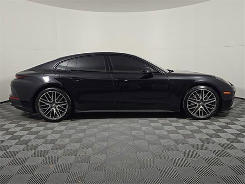 Certified 2024 Porsche Panamera image 8