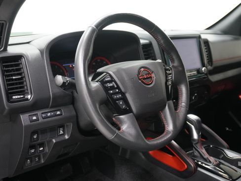 Used 2023 Nissan Frontier PRO-4X w/ Pro-4X Premium Package AWD/4WD image 10