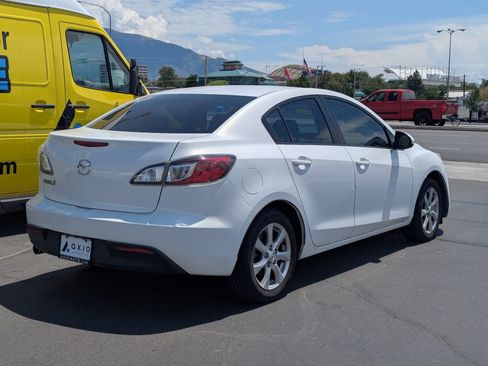 Used 2010 MAZDA MAZDA3 i Touring FWD image 4