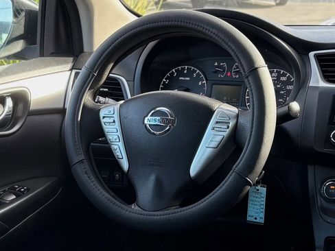 Used 2017 Nissan Sentra S image 19