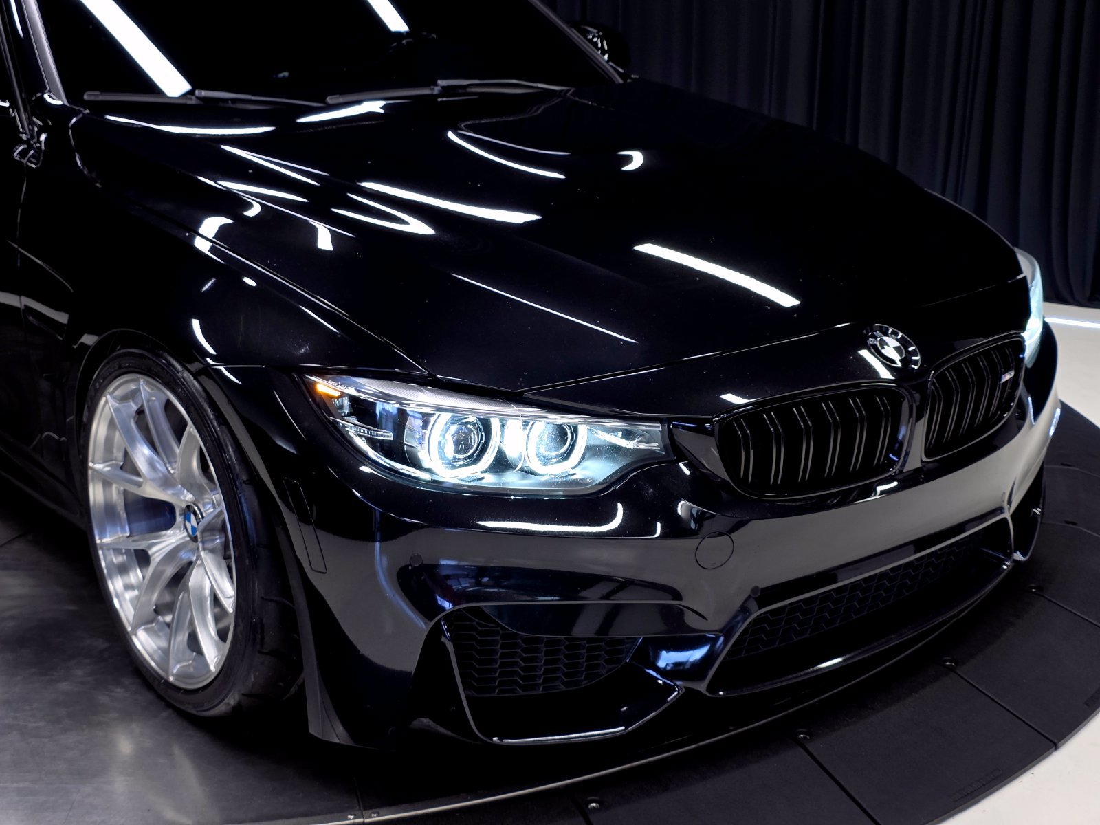Used 2018 BMW M3 w/ Competition Package RWD image 60
