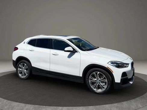 Used 2022 BMW X2 xDrive28i w/ Convenience Package AWD/4WD image 2