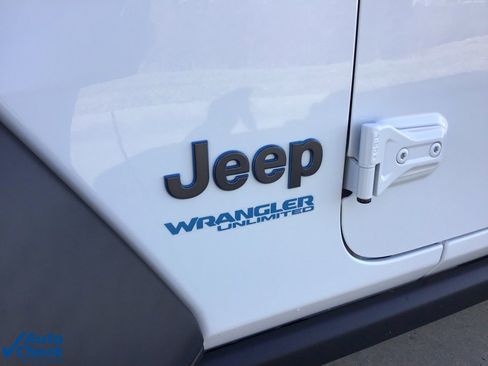 Used 2022 Jeep Wrangler Unlimited Rubicon 4xe w/ Cold Weather Group image 43