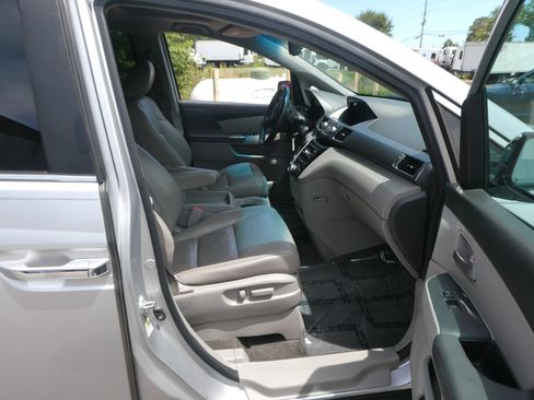 Used 2011 Honda Odyssey EX-L image 27