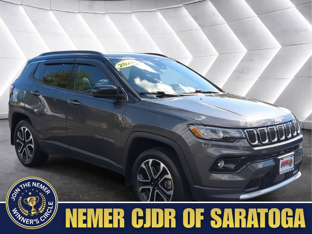 Used 2024 Jeep Compass Limited w/ Sun and Sound Group AWD/4WD image 1