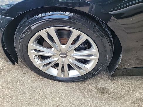 Used 2013 Hyundai Genesis 3.8 w/ Premium Pkg RWD image 18
