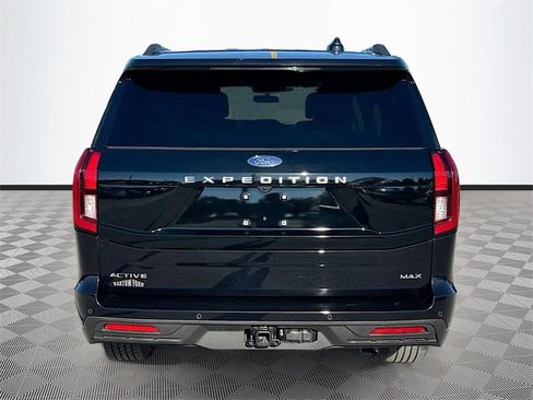 Used 2025 Ford Expedition Max Active image 6