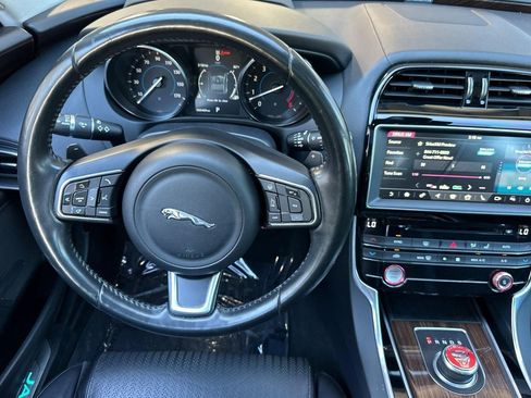 Used 2017 Jaguar XE First Edition image 29