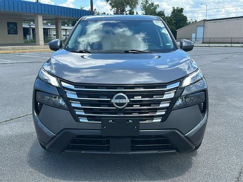Used 2024 Nissan Rogue SV AWD/4WD image 8