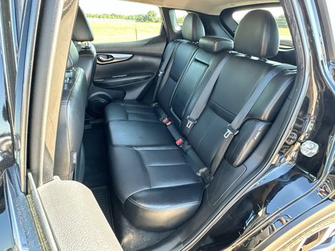 Used 2022 Nissan Rogue Sport SL AWD/4WD image 22