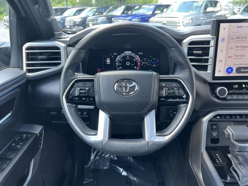 Used 2024 Toyota Sequoia Platinum AWD/4WD image 16