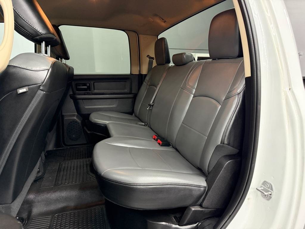 Used 2020 RAM 2500 Tradesman w/ Chrome Appearance Group AWD/4WD image 14
