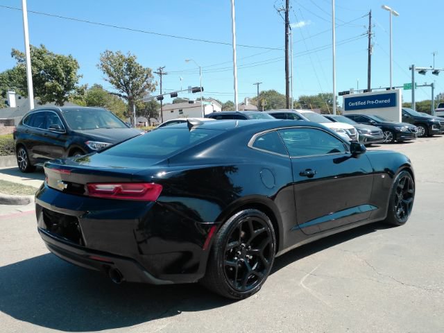 Used 2017 Chevrolet Camaro LT RWD image 6