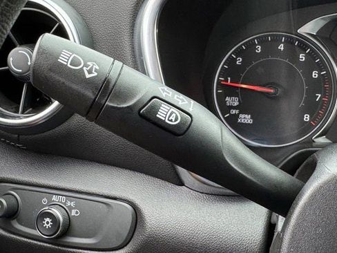 Used 2025 Chevrolet Blazer LT FWD image 24
