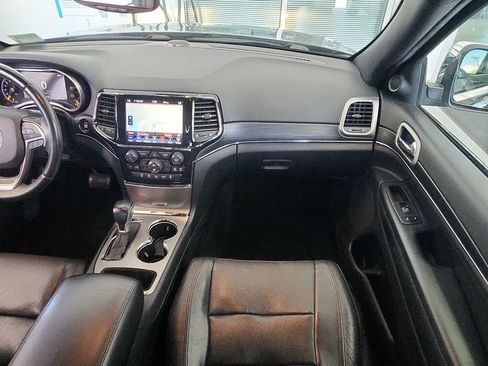 Used 2021 Jeep Grand Cherokee Limited w/ Luxury Group II RWD image 28