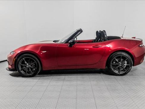 Used 2016 MAZDA MX-5 Miata Club image 3