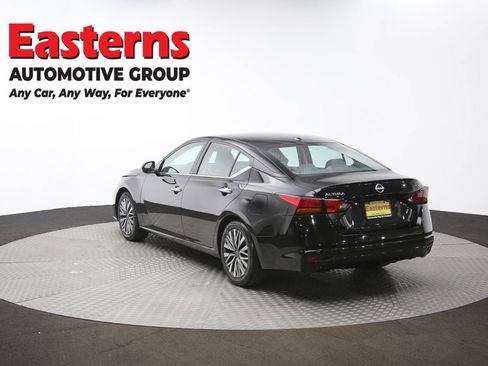 Used 2024 Nissan Altima 2.5 SV image 65