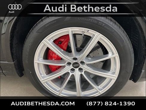 New 2026 Audi RS Q8 performance image 9