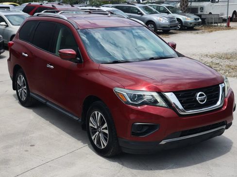 Used 2017 Nissan Pathfinder S FWD image 9