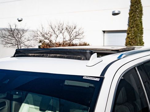 Used 2021 GMC Yukon XL Denali image 14