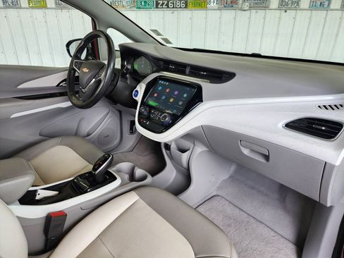 Used 2020 Chevrolet Bolt Premier w/ Infotainment Package image 2