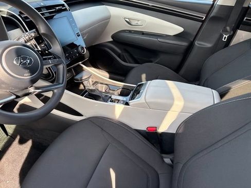 Used 2022 Hyundai Tucson SEL FWD image 5