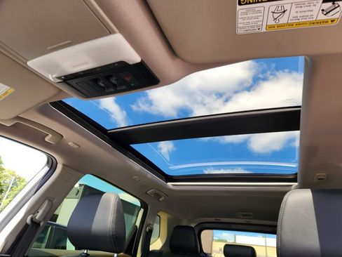 Certified 2023 Nissan Rogue SL AWD/4WD image 15