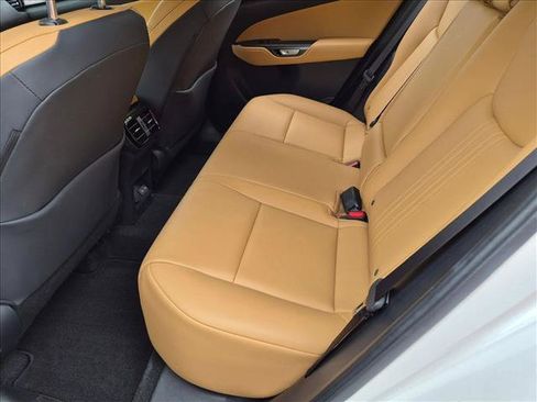 Used 2025 Lexus NX 250 FWD w/ Towing Package (2000 Lbs) image 18
