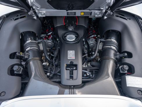 Used 2020 Ferrari 488 Pista Spider RWD image 25
