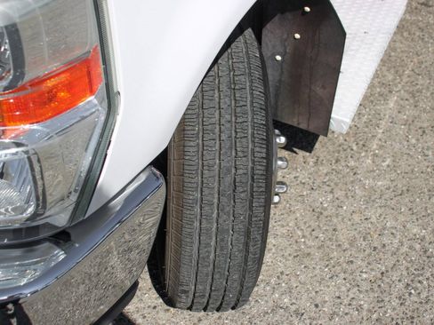 Used 2012 Ford E-450 and Econoline 450 Super Duty w/ Shuttle Bus Prep Pkg image 33