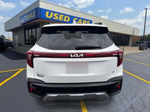 Used 2024 Kia Seltos EX AWD/4WD image 6