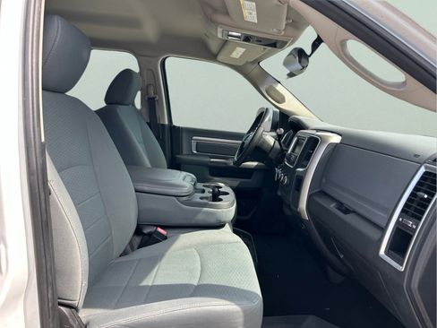 Used 2018 RAM 2500 SLT AWD/4WD image 12
