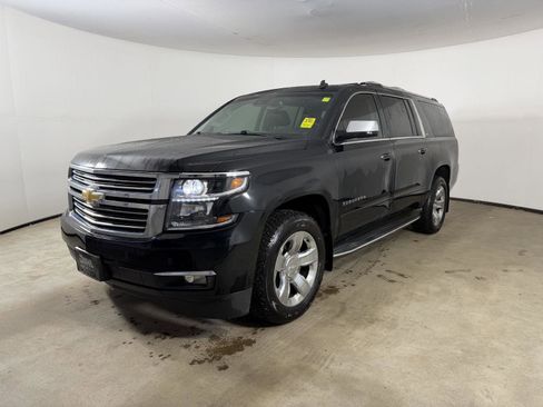 Used 2015 Chevrolet Suburban LTZ image 13
